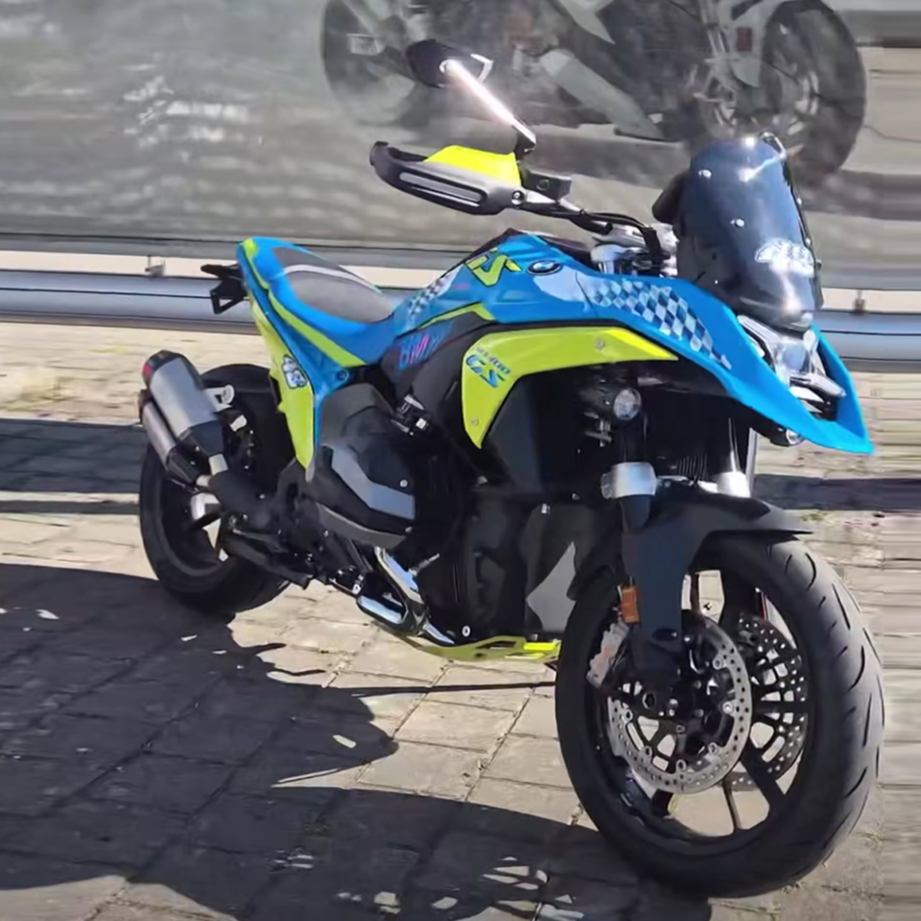 ----R1300GS_BavariaEdition_01.jpg